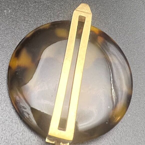 STELLA & Dot Jaya Tortoise Pendant - Picture 2 of 4